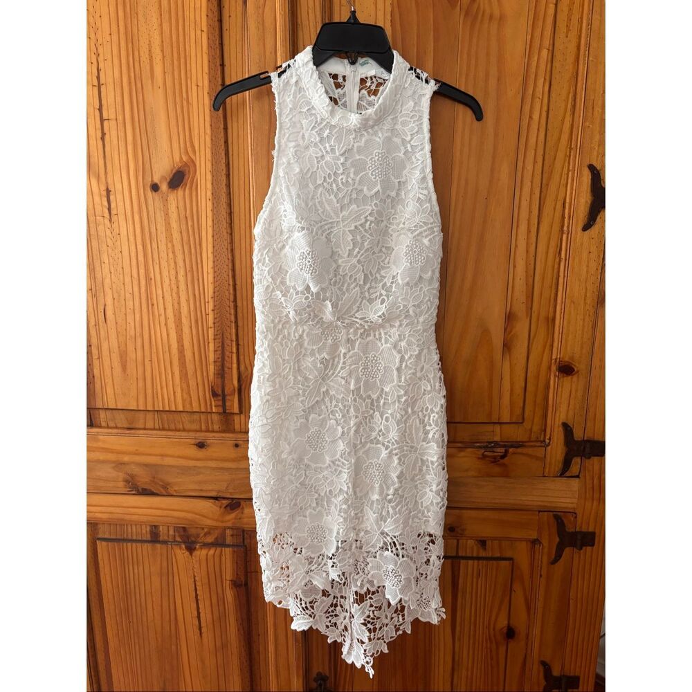 ASTR The Label Stunning White Lace Dress